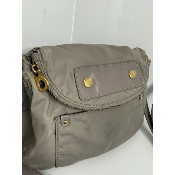 Marc Jacobs Preppy Natasha Nylon Crossbody Bag Beige Taupe Travel Lightweight - Picture 16 of 16